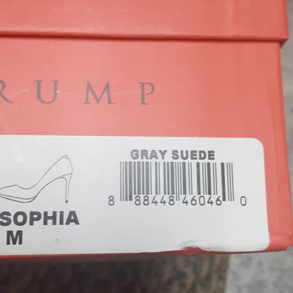 Shoes - Picture 4 of 4